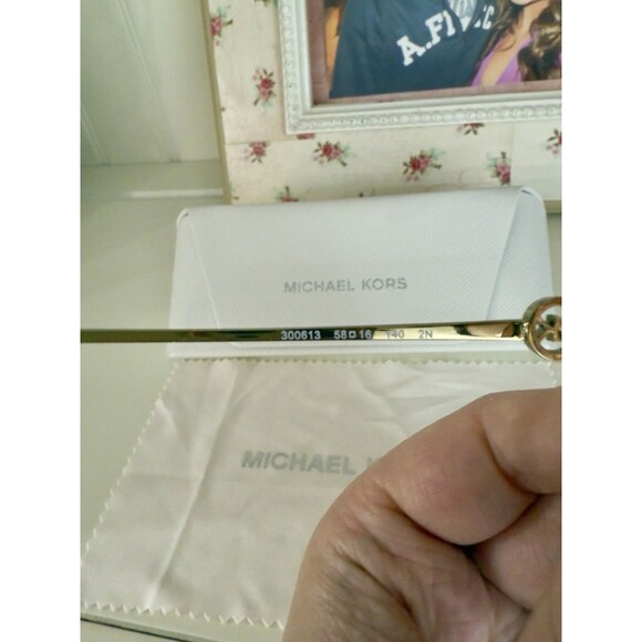 Michael Kors MK6005 Mykonos 300613 Sunglasses, Discontinued, gift for her - Picture 3 of 6